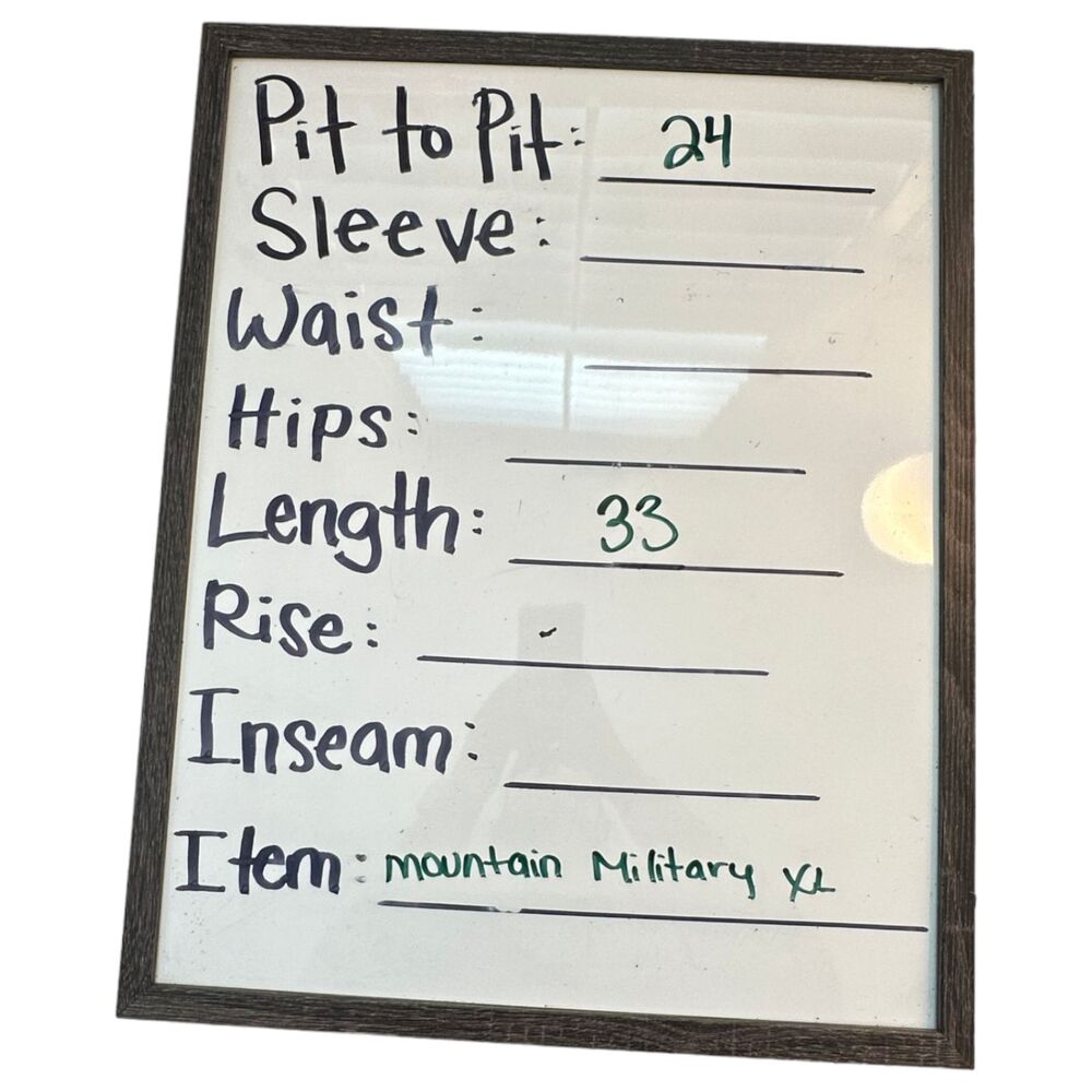 The Mountain Military Bulldog Dog Graphic Shirt Men's Size XL - Picture 4 of 5